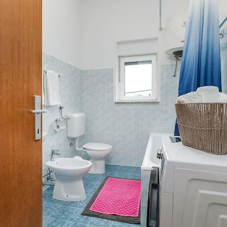 Tesic Close To The Sea With Shared 4xbicycles