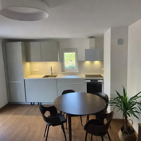 Tesic Close To The Sea With Shared 4xbicycles Fažana