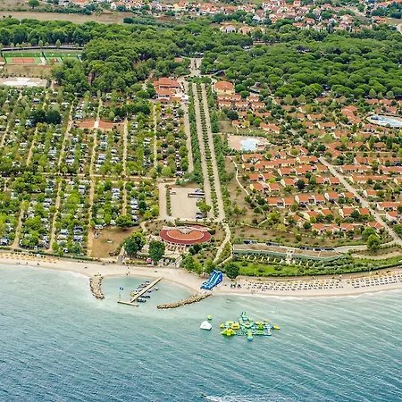 Tesic Close To The Sea With Shared 4xbicycles アパート *
