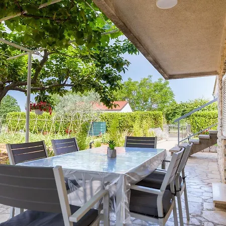 Tesic Close To The Sea With Shared 4xbicycles