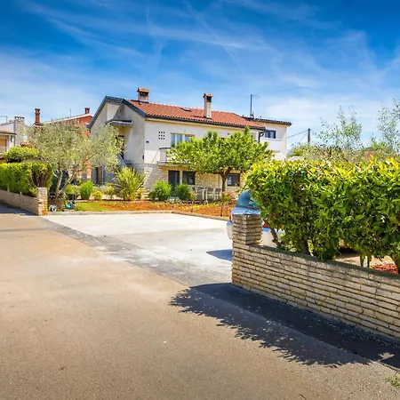 Tesic Close To The Sea With Shared 4xbicycles