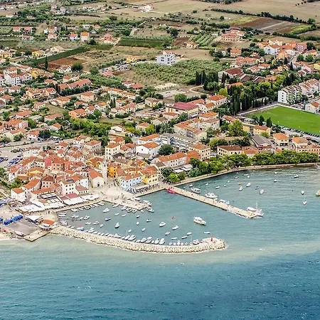 Apartmán Tesic Close To The Sea With Shared 4xbicycles Fažana